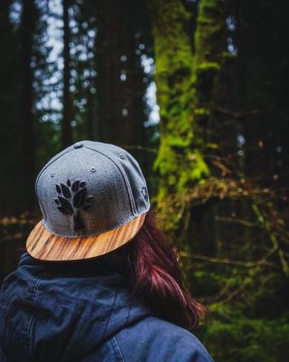 Jaro je tady, tak na sebe hoď kus dřeva a vyraž do přírody! 🌲😍 #woodfi #priroda #czechgirl #jsemdrevak #ceskaznacka...